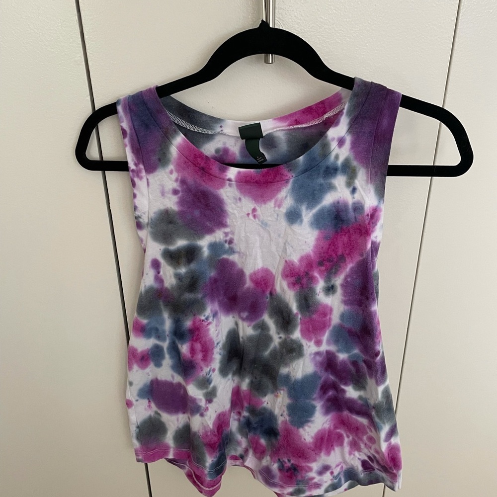 One of a kind tie dye cropped tank top!